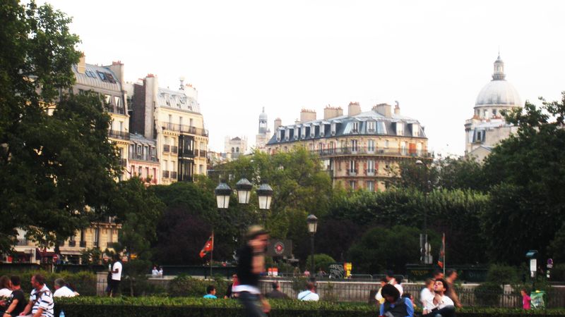 Vue de Paris du parvis de Notre Dame